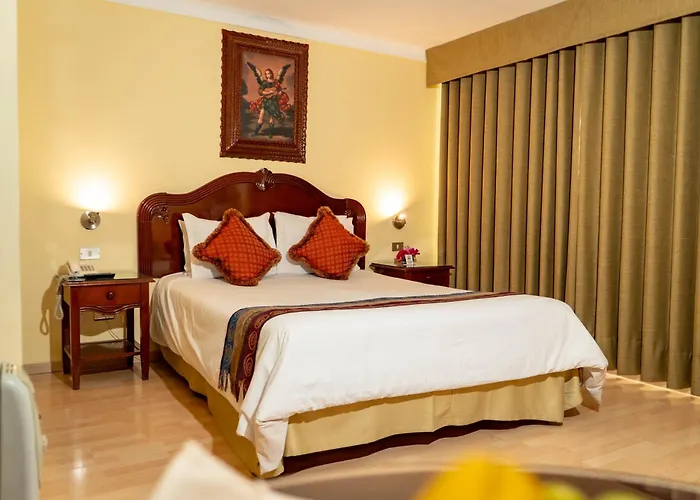 Agustos Hotel 3*