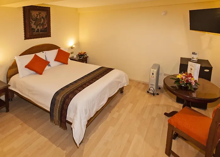 Agustos Hotel 3*